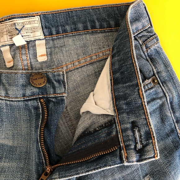 Current/Elliott Straight Leg Distressed Denim Jeans - Picture 7 of 9